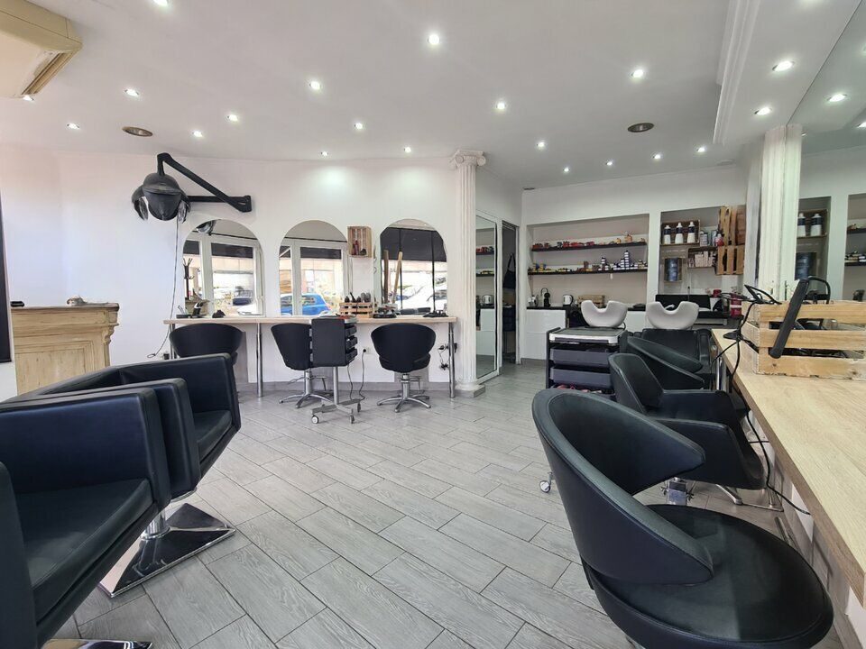 SALON DE COIFFURE CAGNES - EMPLACEMENT PREMIUM