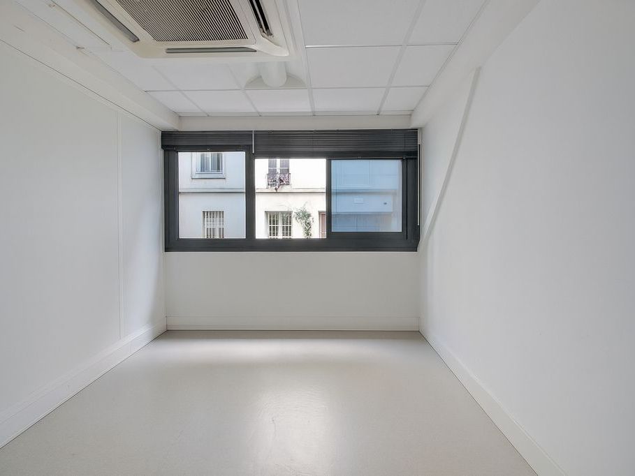 Location bureaux 653 m² non divisibles