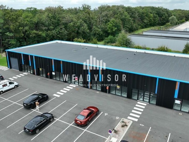 Vente local commercial 600 m² non divisibles