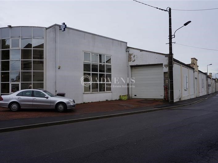 Vente entrepot 4300 m² non divisibles