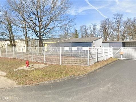 Location local d''activites 1812 m² non divisibles
