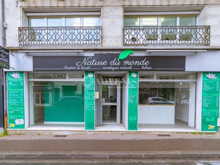 Vente local commercial 200 m² non divisibles