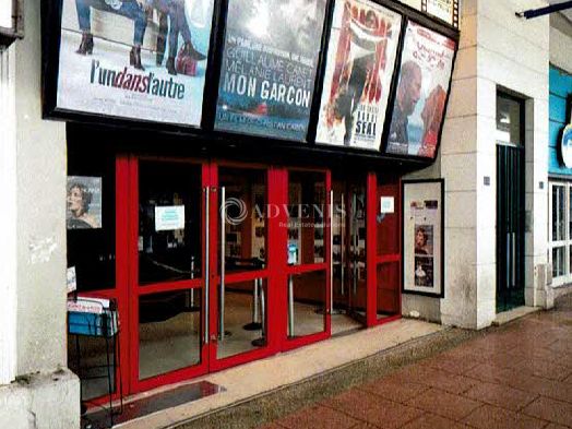 Vente local commercial 718 m² non divisibles