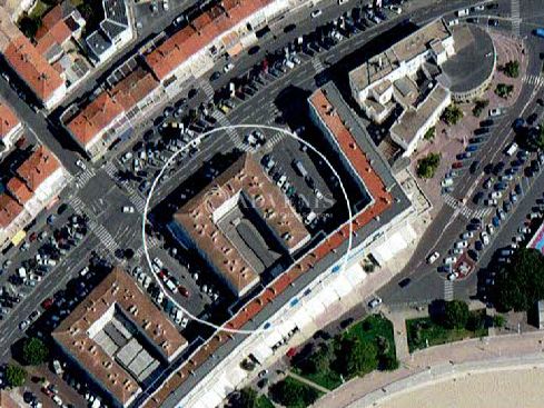 A vendre ancien cinéma de 718 m² environ