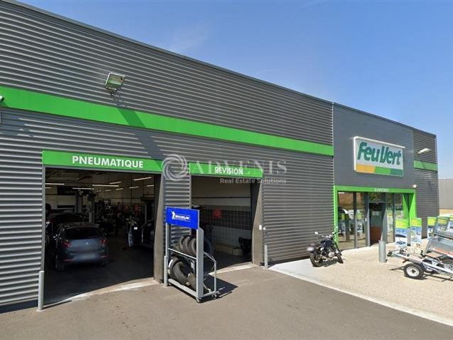 Vente local d''activites 770 m² non divisibles