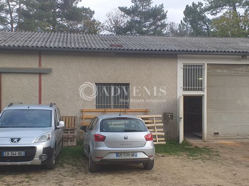 Location entrepot 650 m² non divisibles