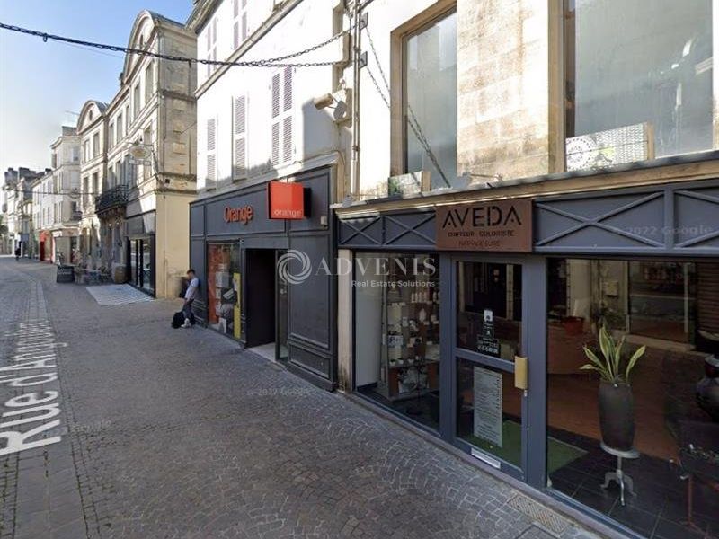 Location local commercial 90 m² non divisibles
