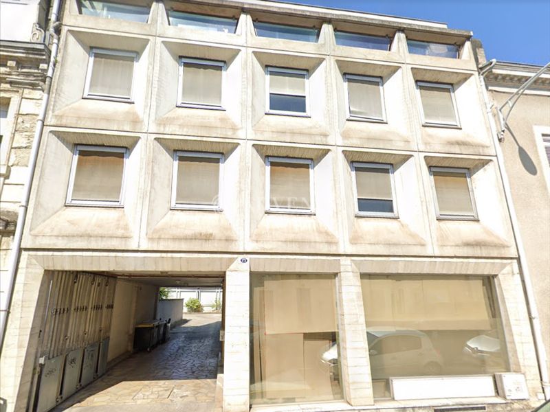 A VENDRE BUREAUX DE 635 M² ENVIRON