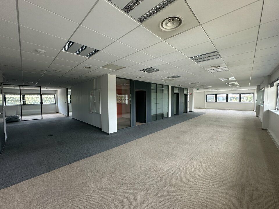 717 m² pour ce bureaux en location à Schiltigheim