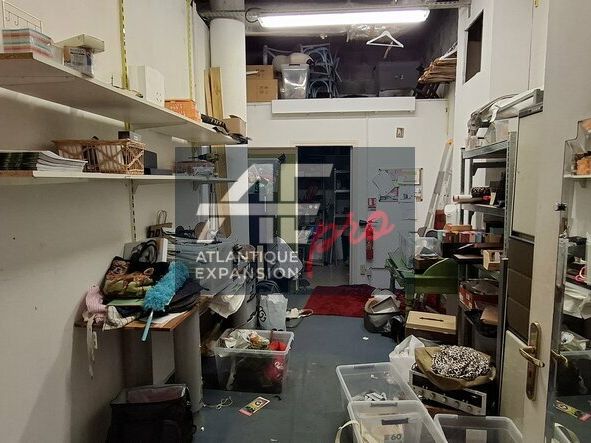 Local commercial avec beau linéaire vitrine à louer en cœur de ville par Atlantique Expansion Pro