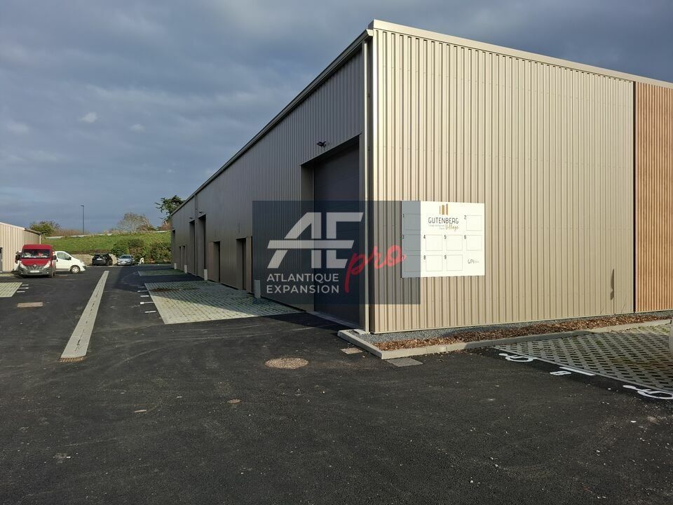 Location local d''activites 369 m² non divisibles