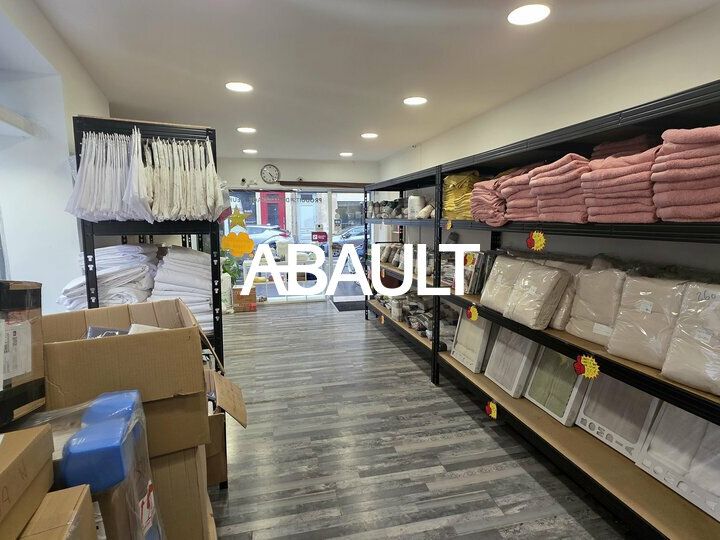 Location local commercial 45 m² non divisibles