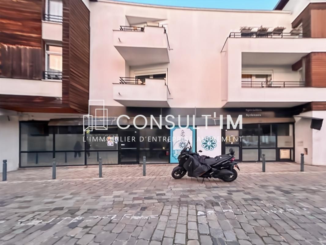 Location local commercial 217 m² non divisibles