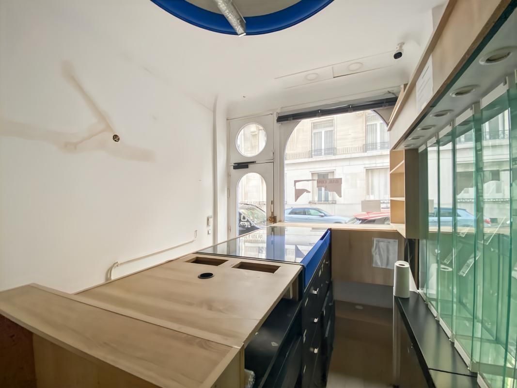 Location local commercial 23 m² non divisibles