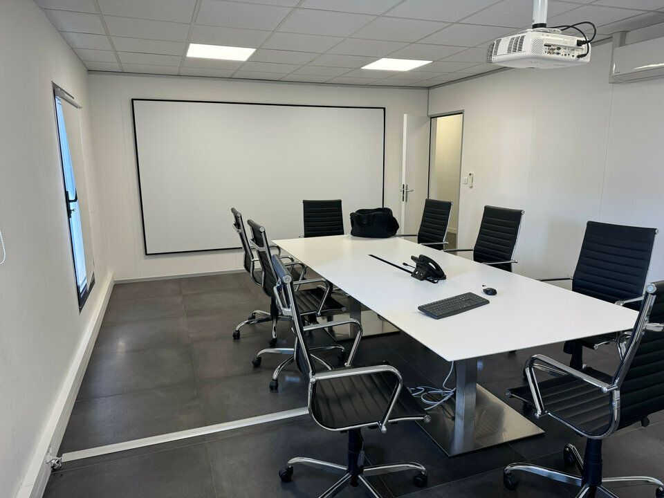 Vente bureaux 130 m² non divisibles