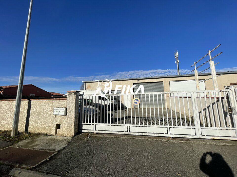 Location local d''activites 219 m² non divisibles