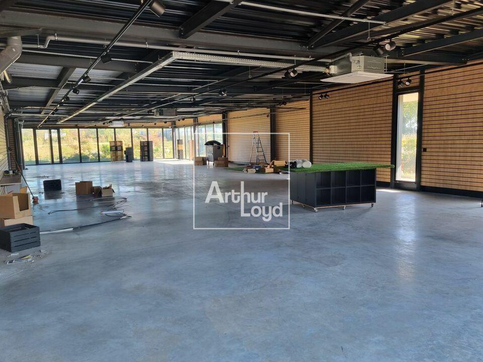Vente local commercial 625 m² non divisibles