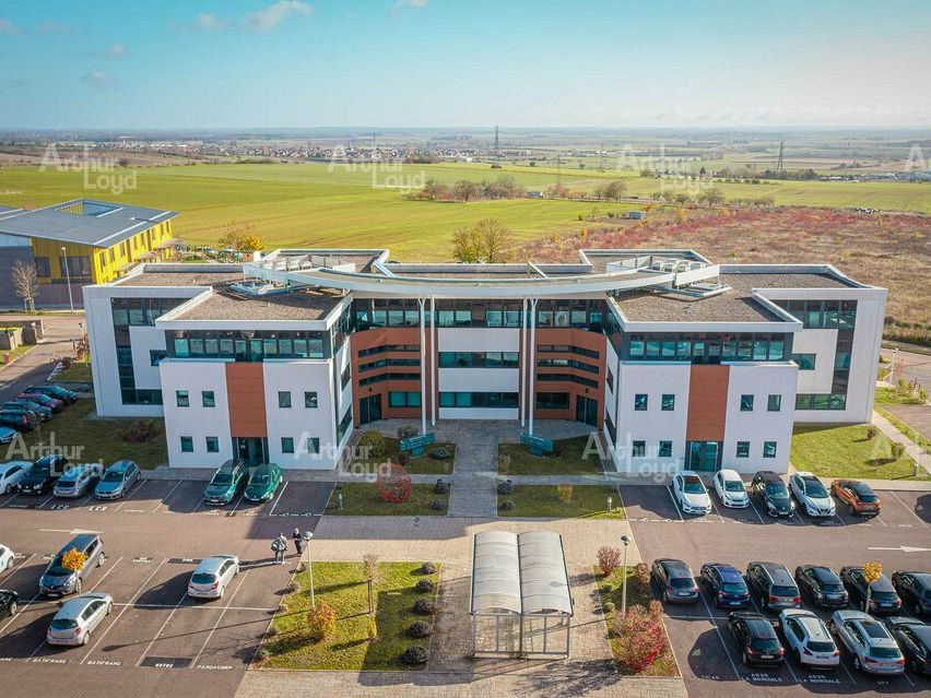 Location bureaux 1132 m² divisibles à partir de 64 m²