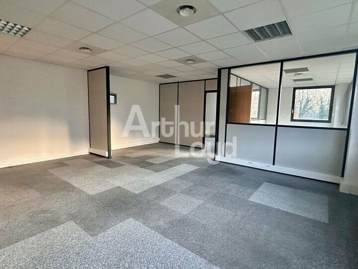 À LOUER – BUREAUX DE 71 m² À TECHNOLAC - DISPONIBLES IMMEDIATEMENT
