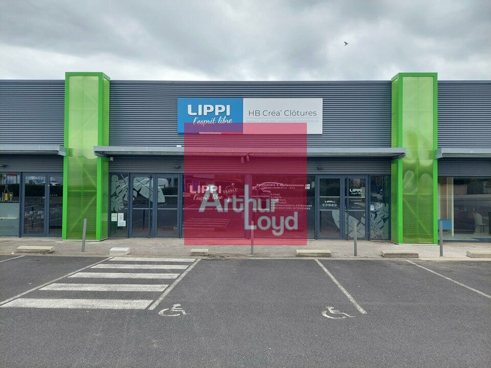 COURNON D'AUVERGNE A LOUER LOCAL COMMERCIAL 461 M²