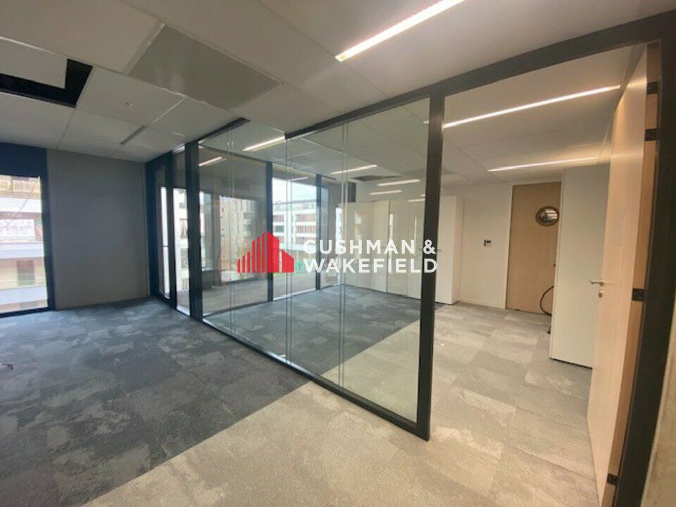 Location bureau - 372 m²