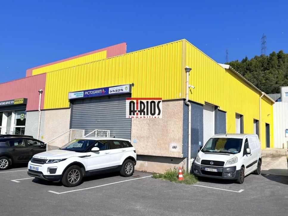 Location local commercial 256 m² non divisibles