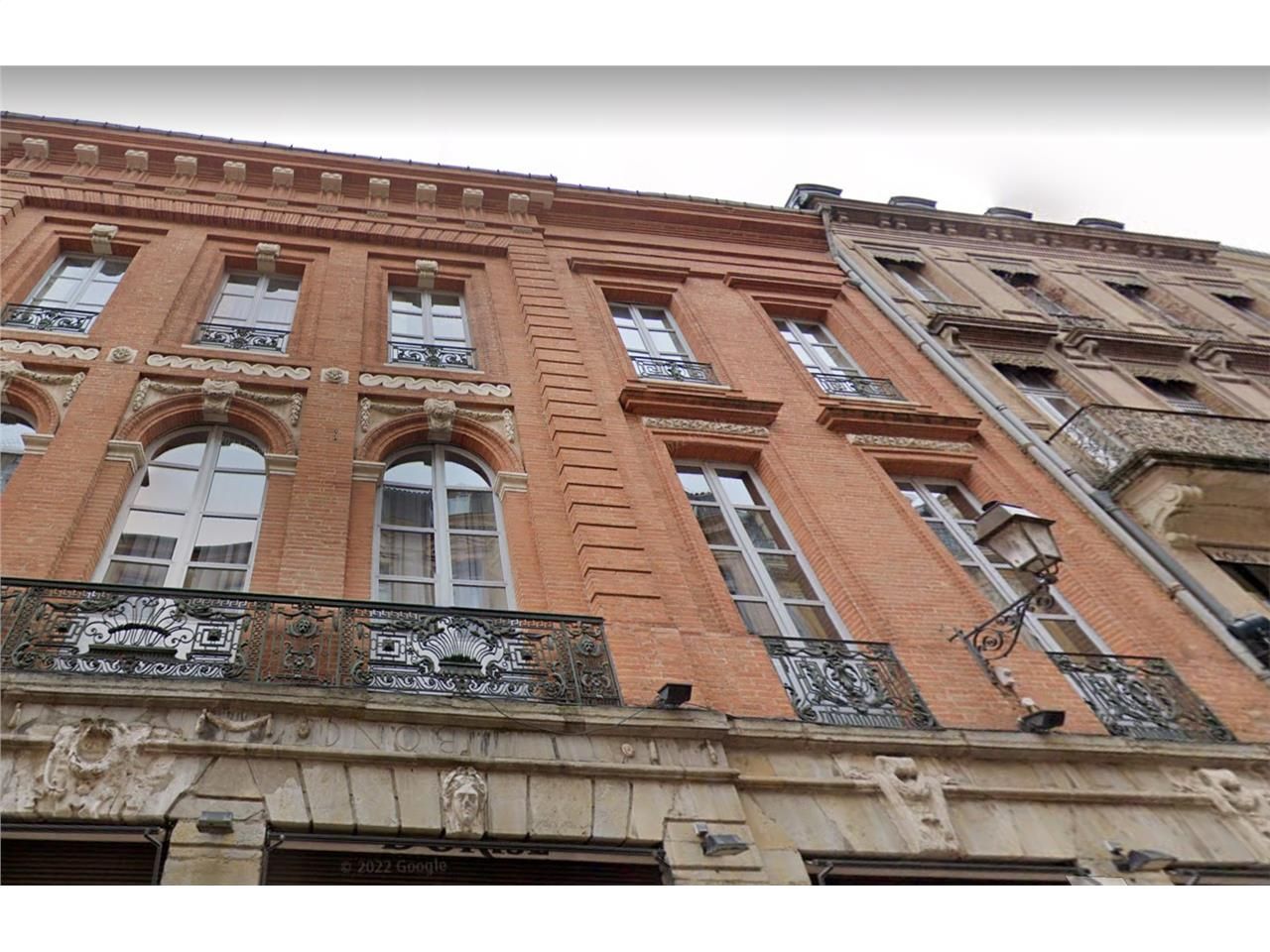 Location local commercial 219.00 m² à TOULOUSE