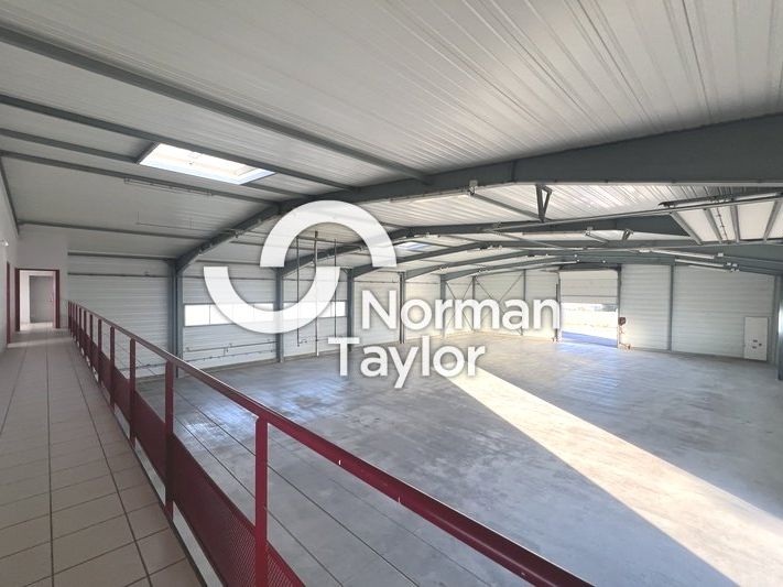 Location local d''activites 870 m² non divisibles