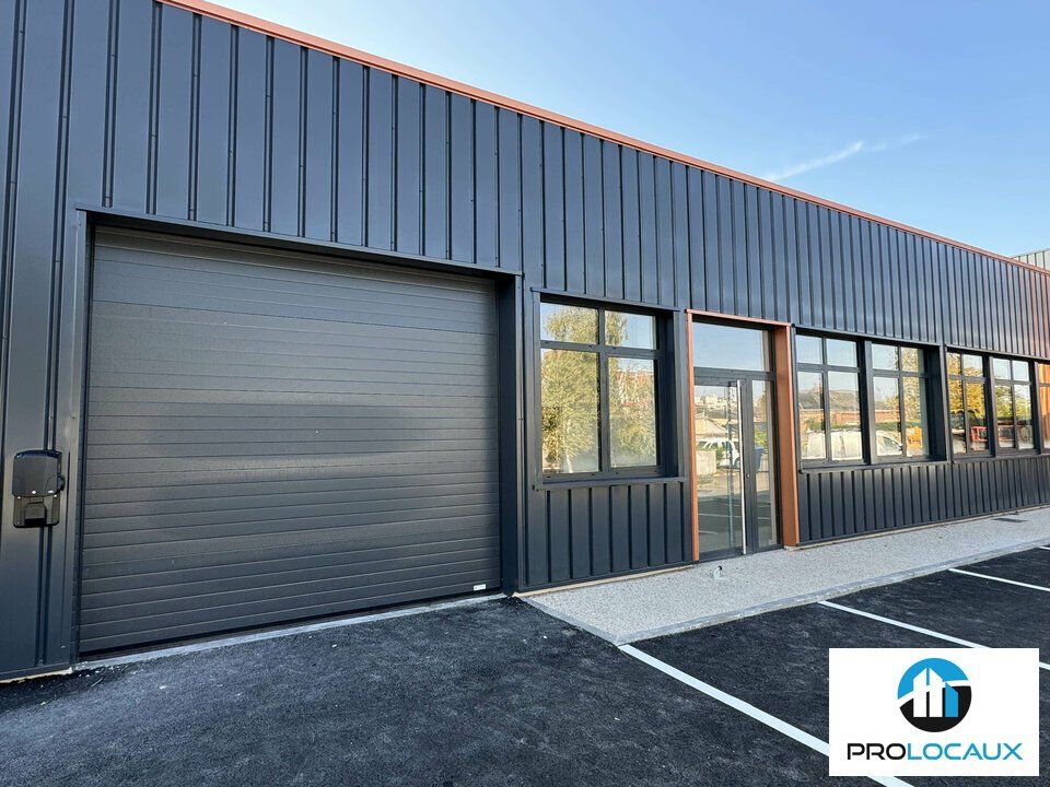 Location local d''activites 334 m² non divisibles