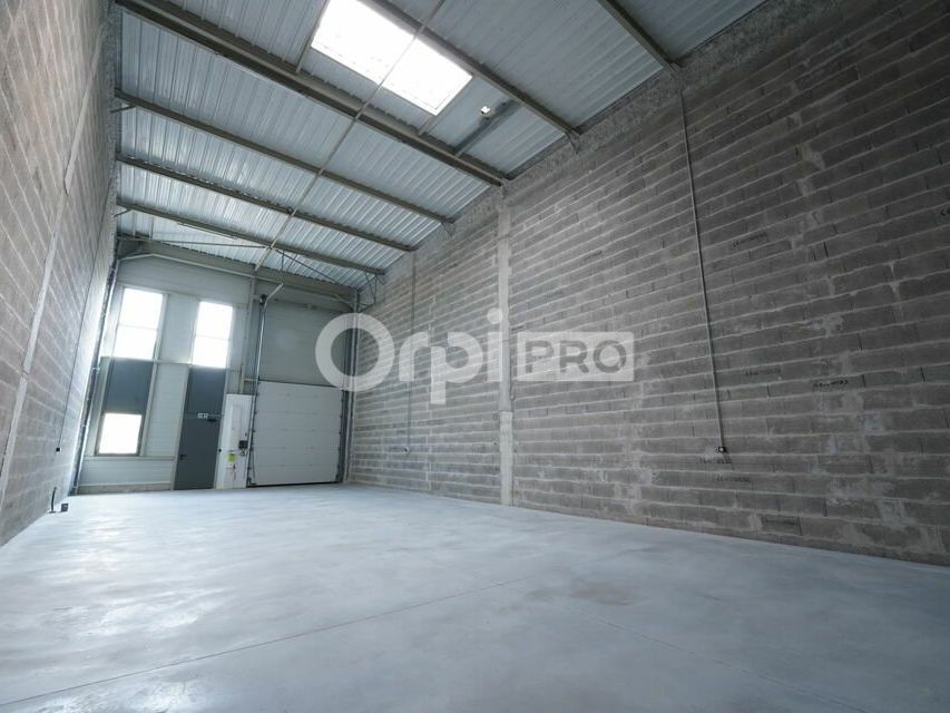 Location local d''activites 139 m² non divisibles