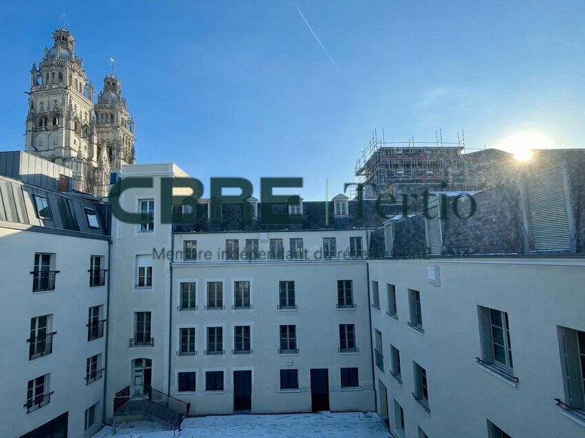 Location bureaux 6753 m² divisibles à partir de 72 m²