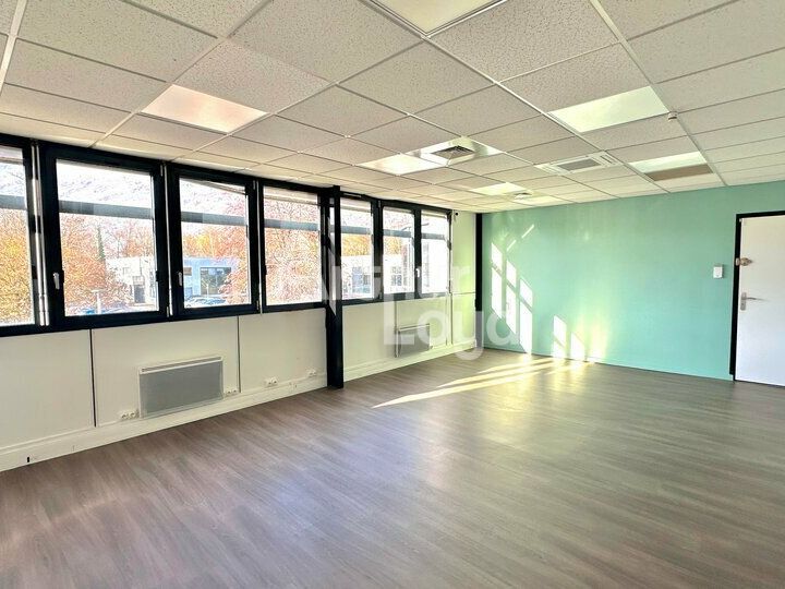 Location bureaux 51 m² non divisibles