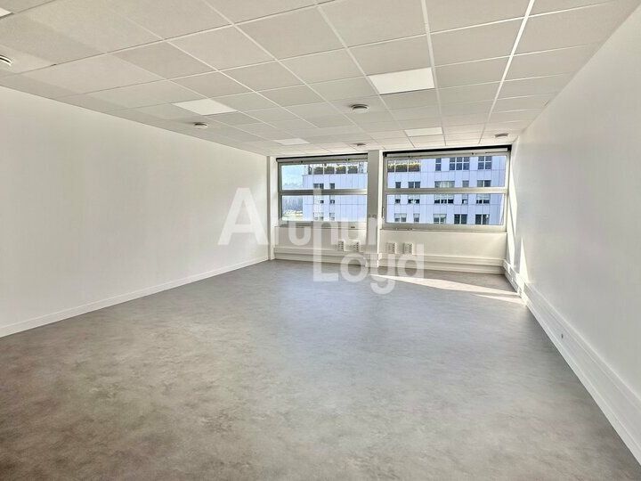 Location bureaux 46 m² non divisibles