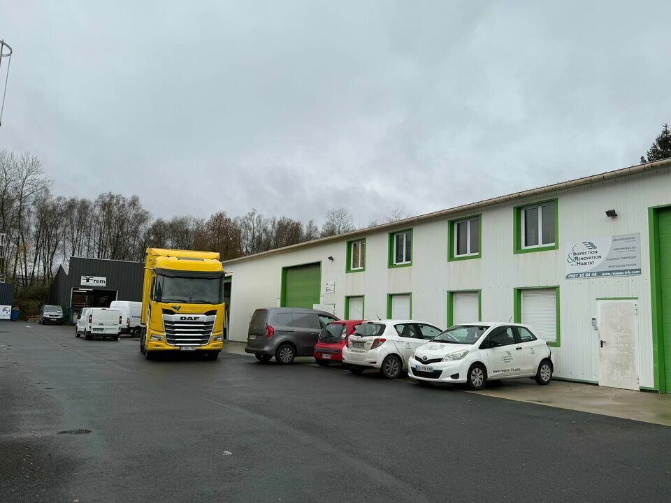 Location local d''activites 442 m² non divisibles