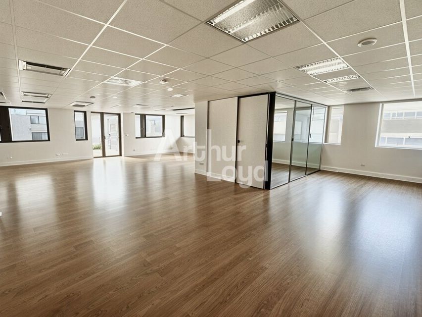 Location bureaux 145 m² non divisibles