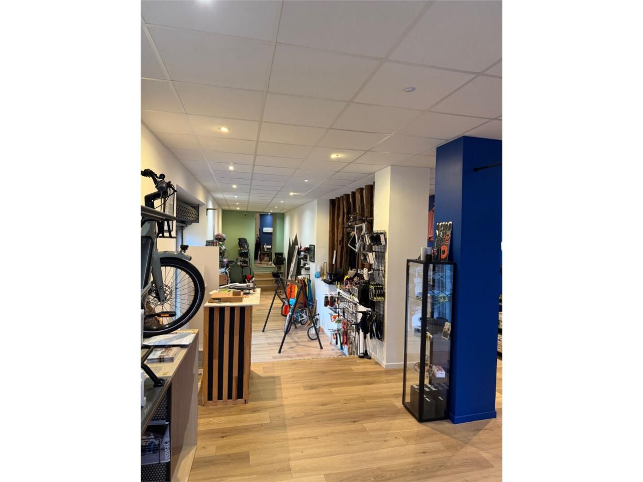 Location local commercial 109.00 m² à LIMOGES