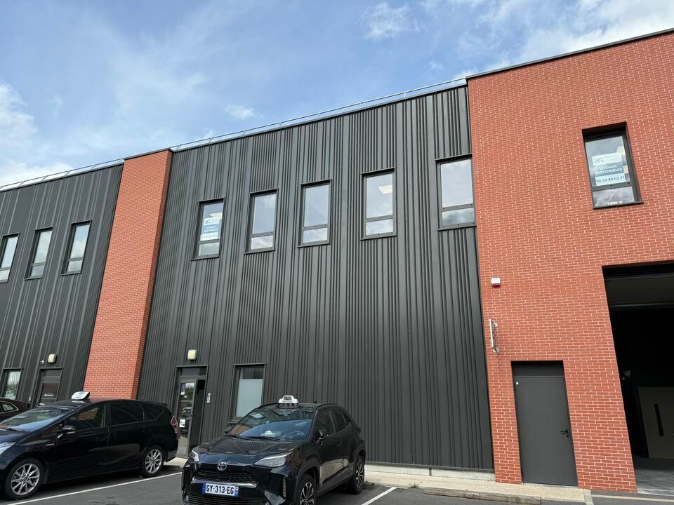 Location bureaux 140 m² non divisibles