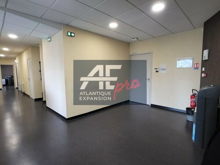 Location bureaux 376 m² non divisibles