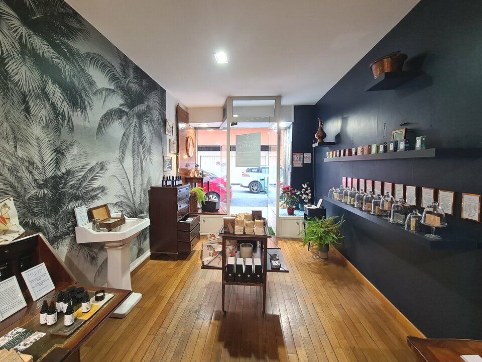 Location local commercial 28 m² non divisibles