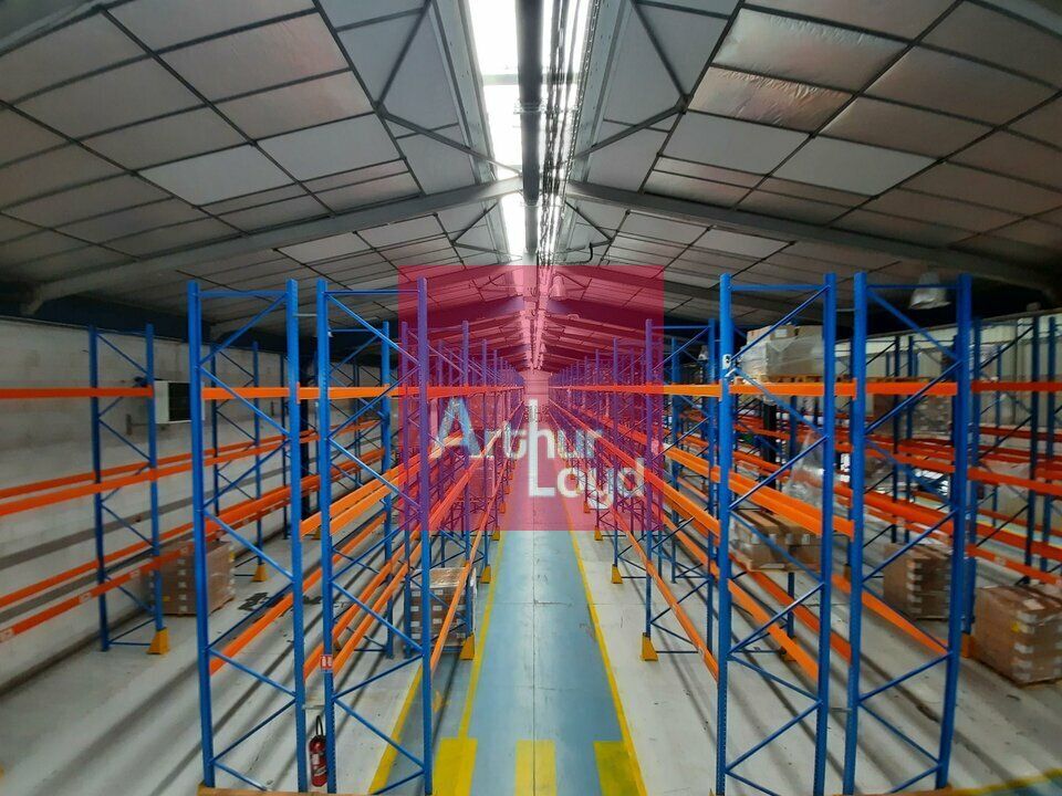 COURNON ZI A LOUER ENTREPOT  7918 M²