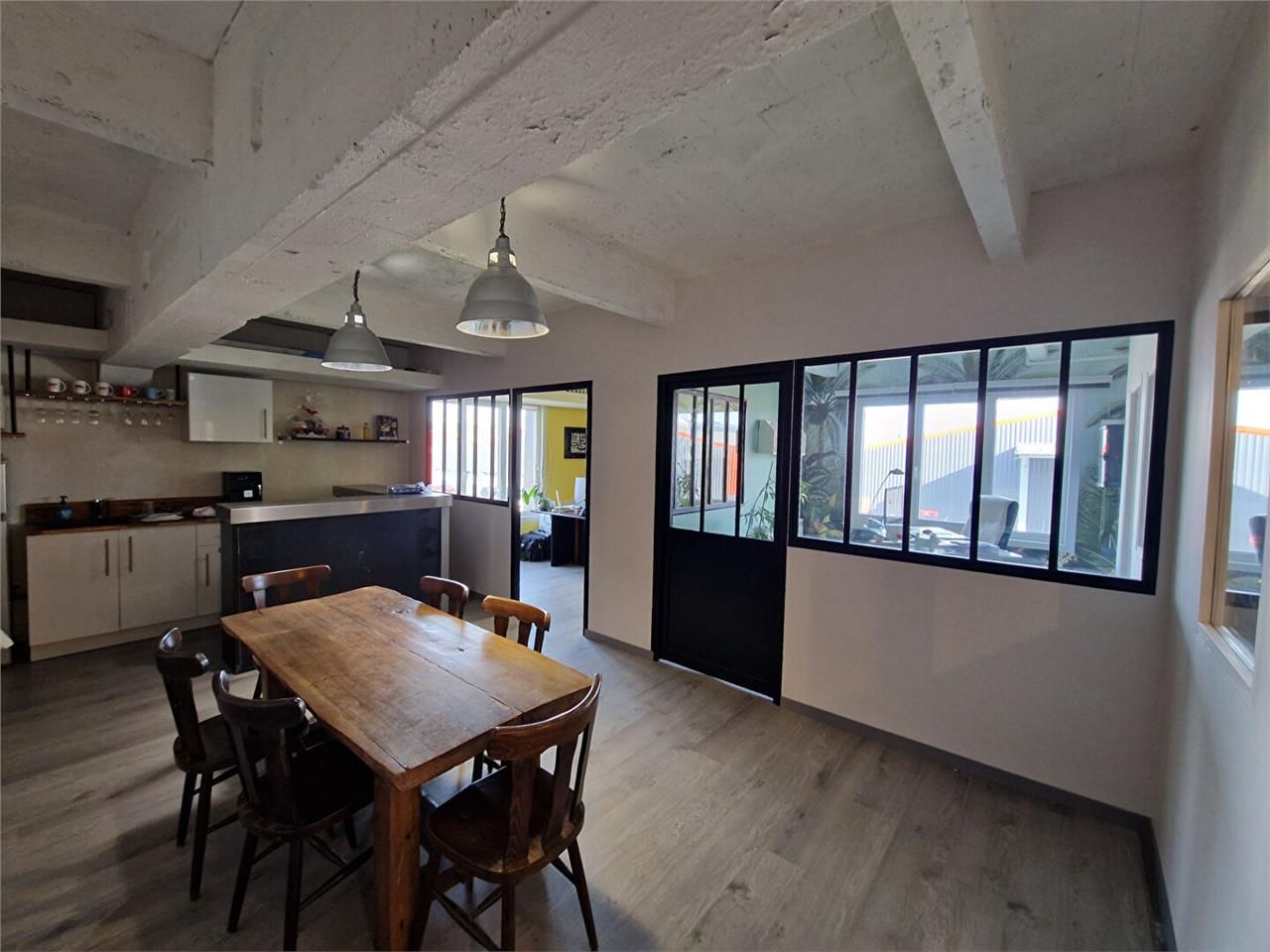 Vente bureaux 420.00 m² à CORMELLES LE ROYAL