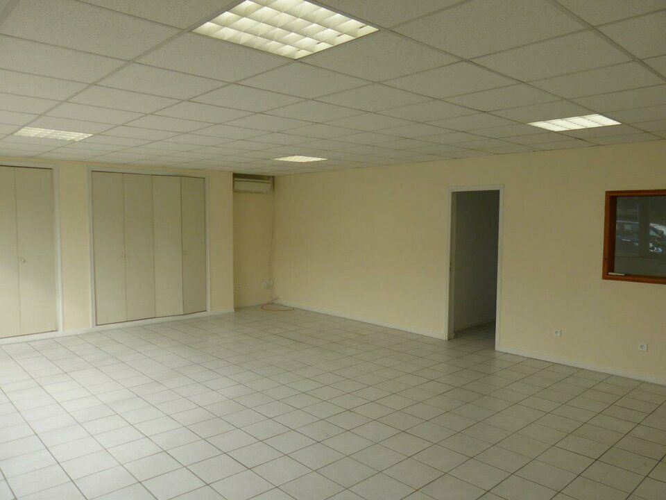 Location bureaux 150 m² à MONTRABE