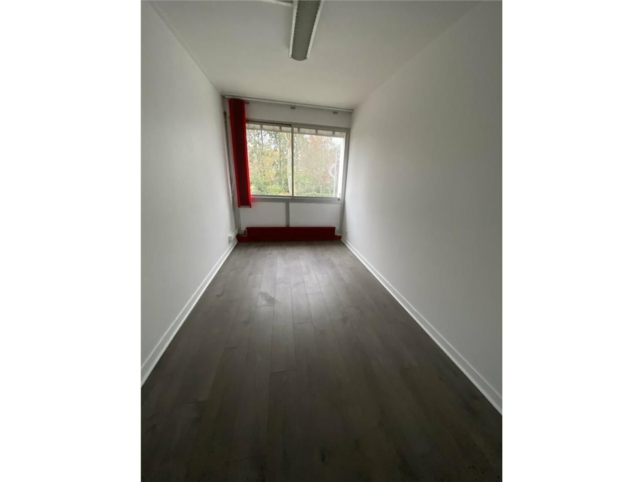 Location bureaux 63 m² à SAINT JEAN