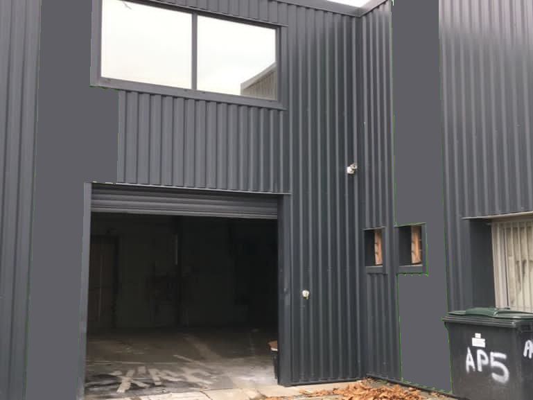 Location local 300 m² à SAINT JORY