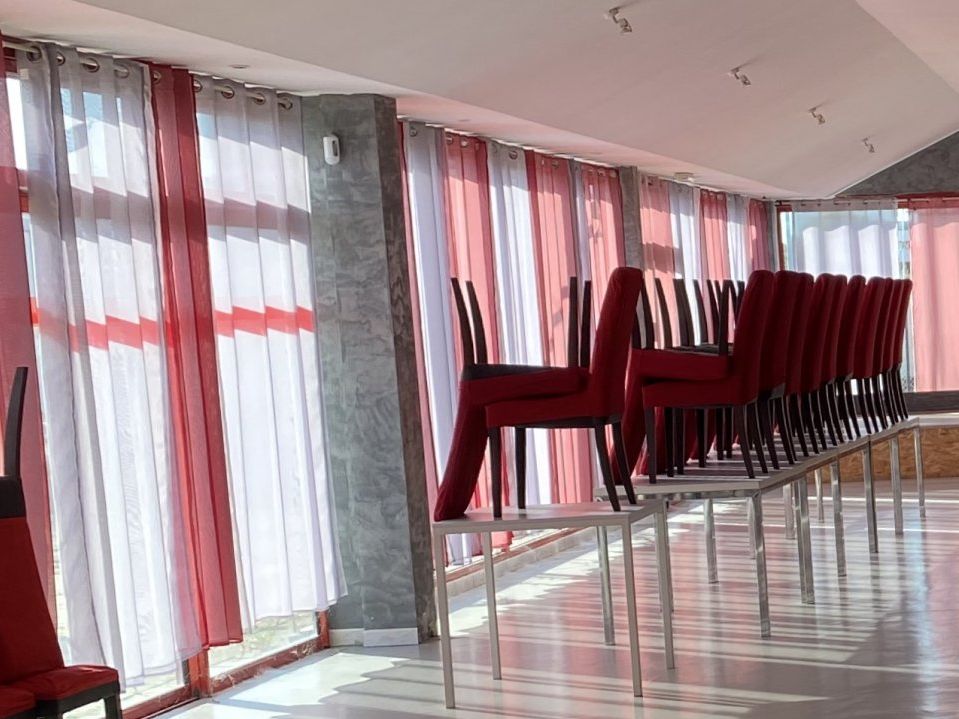 Location local commercial 800 m² à SEYSSES