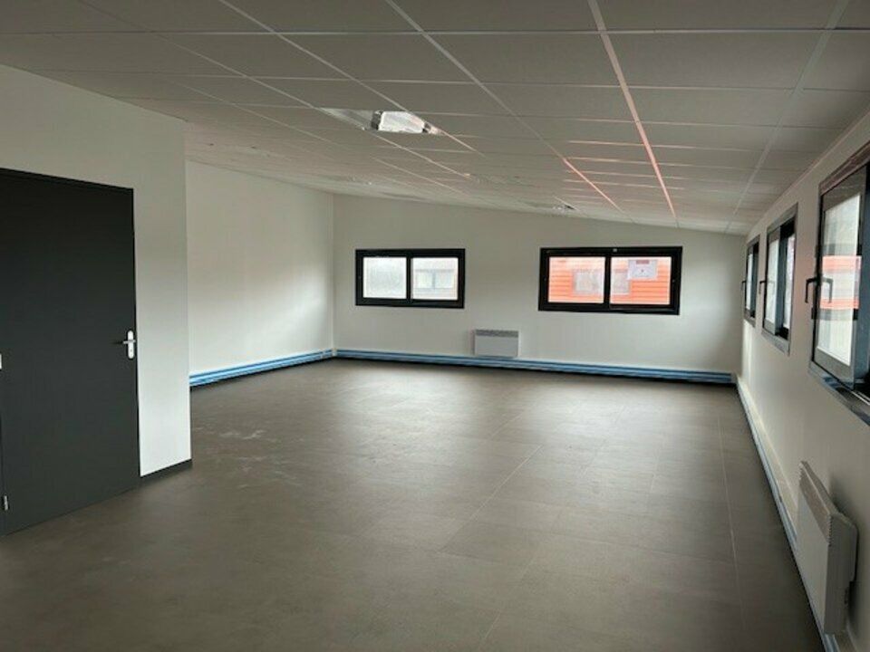 Location bureaux 72 m² non divisibles