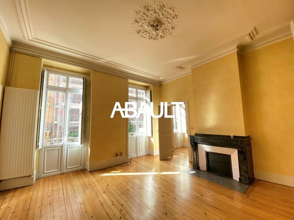 Location bureaux 180 m² non divisibles