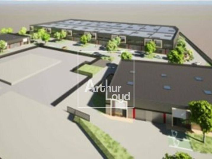 Location local d''activites 1363 m² divisibles à partir de 175 m²
