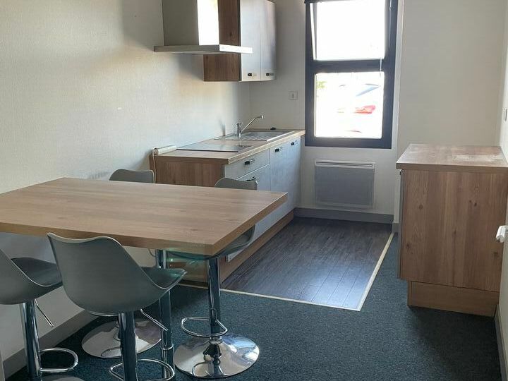 A LOUER- LOCAL D'ACTIVITE- KERGARADEC 