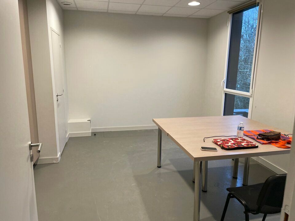 Location bureaux 142 m² non divisibles